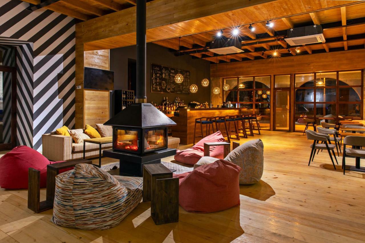 Hotel Posta เมสเตีย ภายนอก รูปภาพ